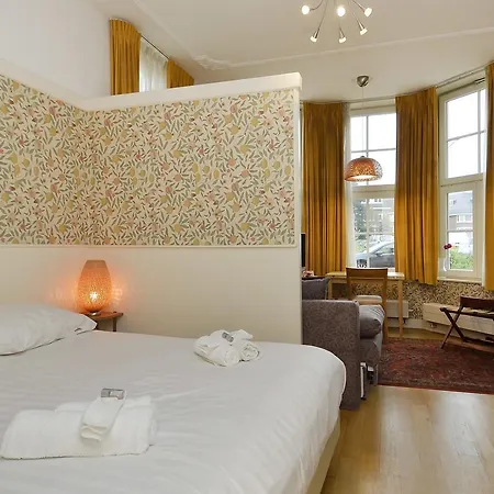 Ambassade Arena Hotel